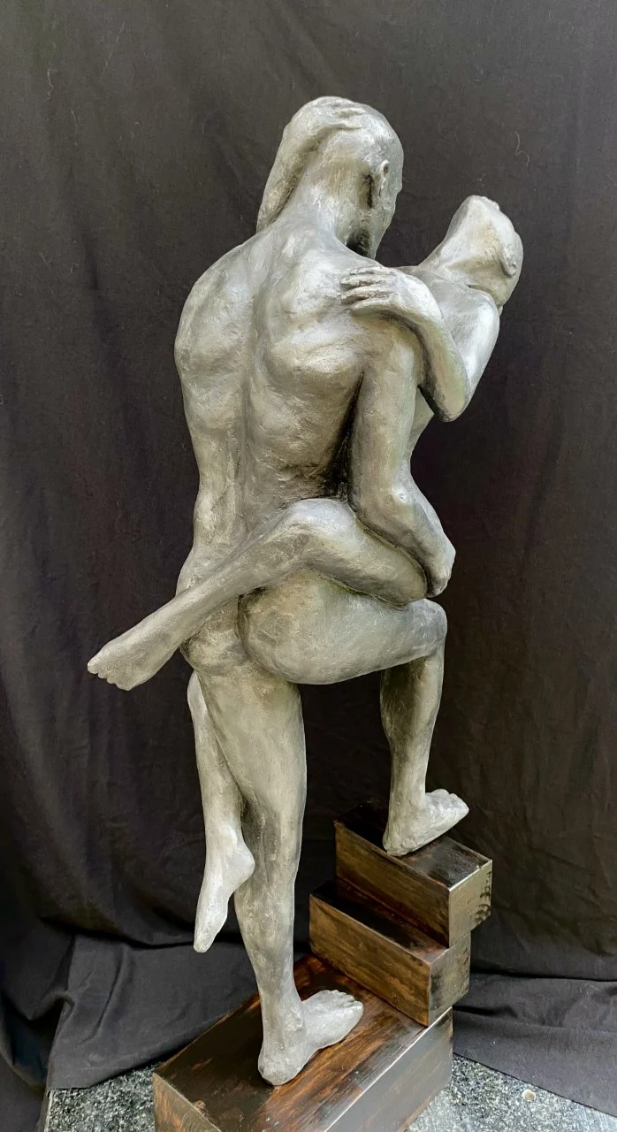 Escultura Amantes de Vero Nobile