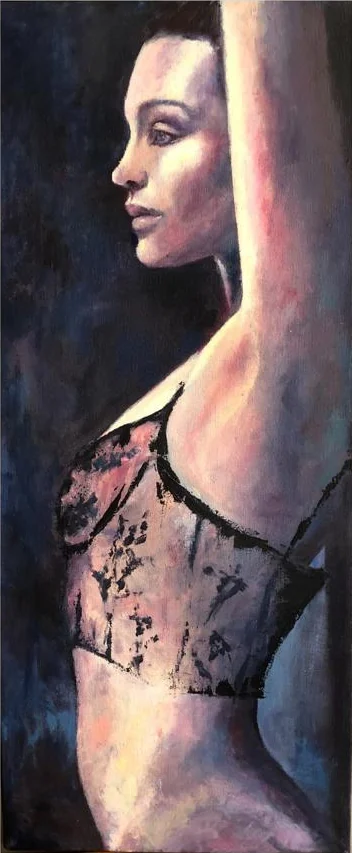 Retrato de perfil con el brazo elevado